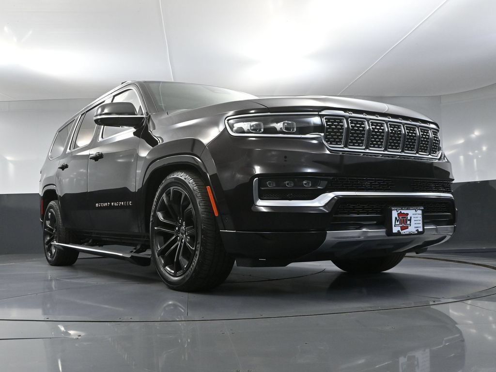 Used 2023 Jeep Grand Wagoneer Series III AWD/4WD image 59