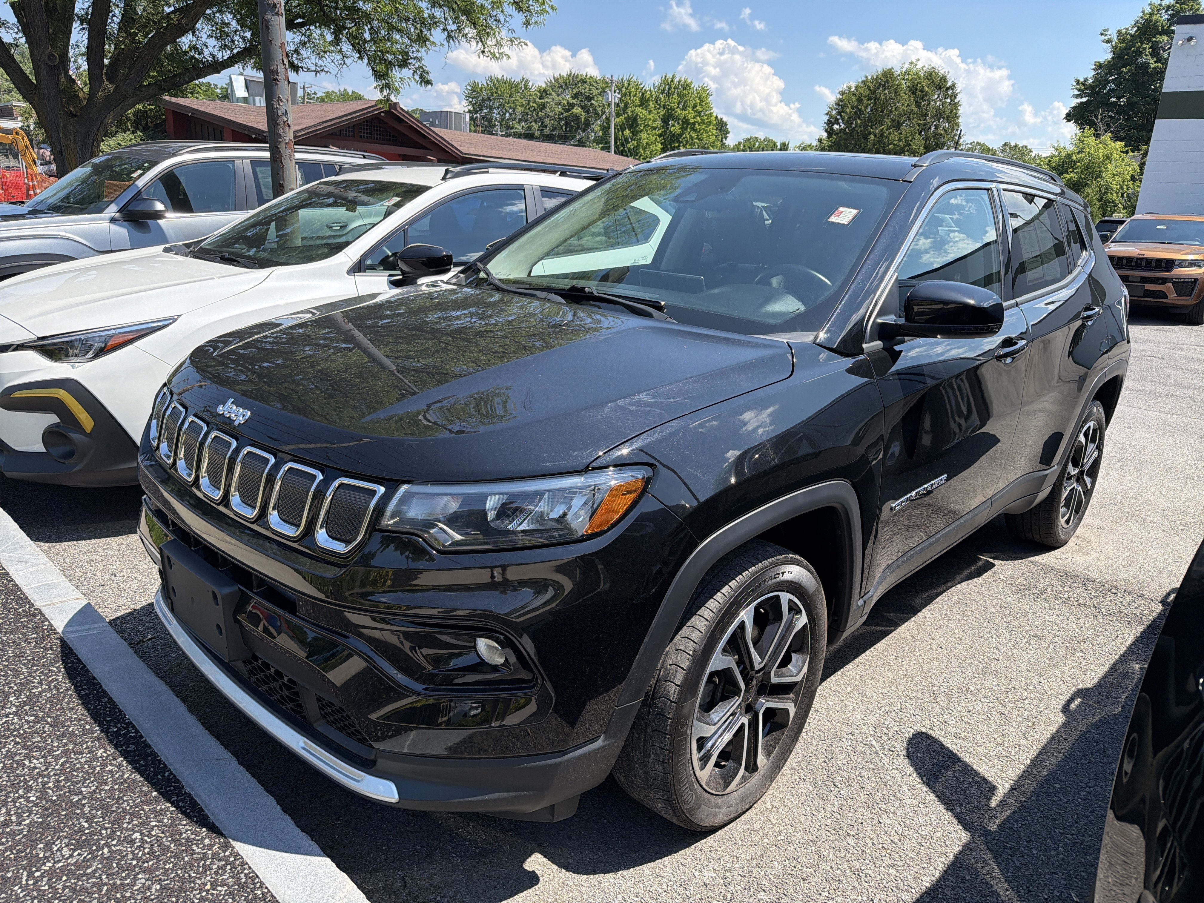 Used 2022 Jeep Compass Limited w/ Sun and Sound Group AWD/4WD image 4