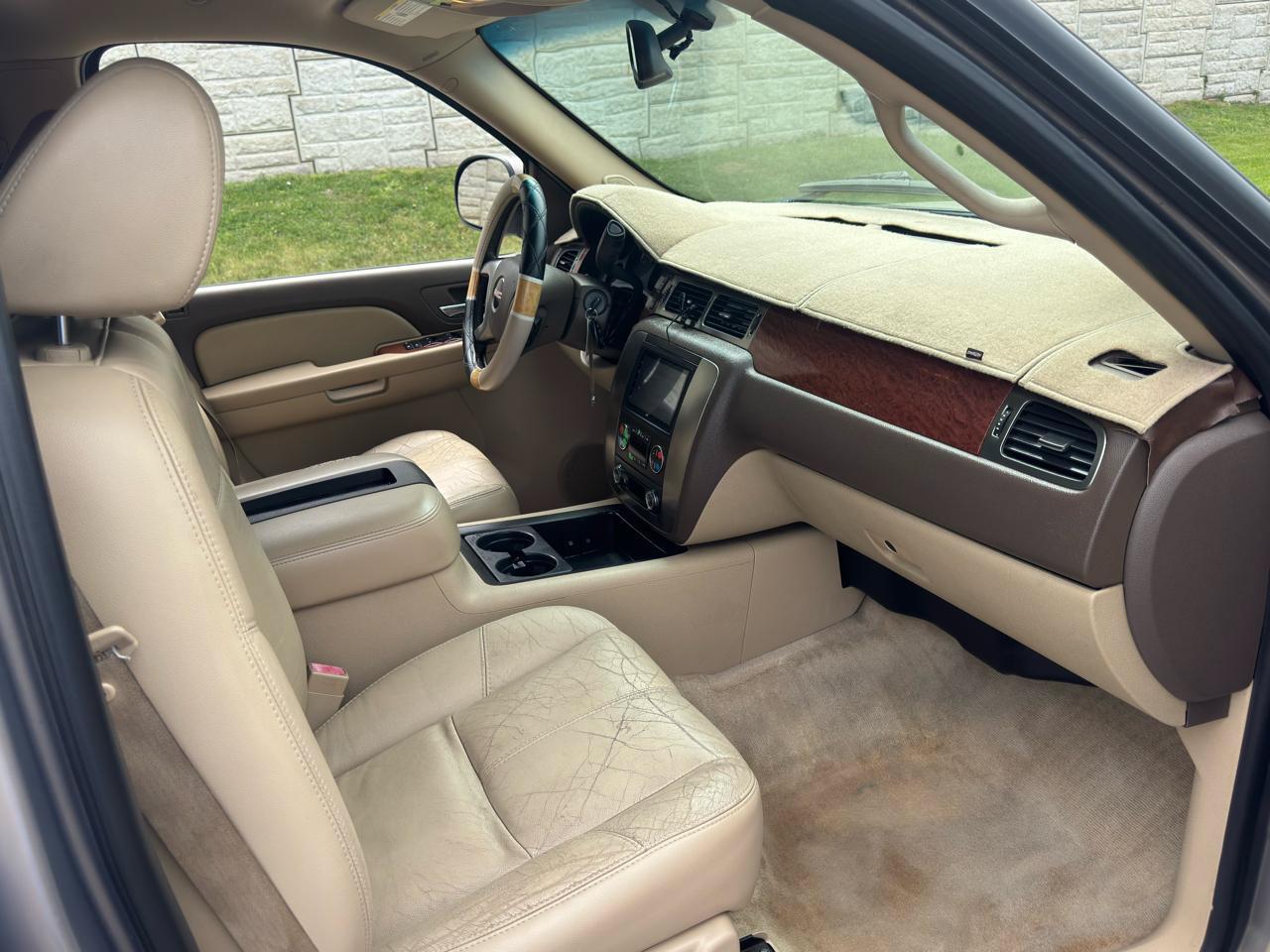 Used 2007 GMC Yukon XL SLT w/ SLT Preferred Equipment Group RWD image 26