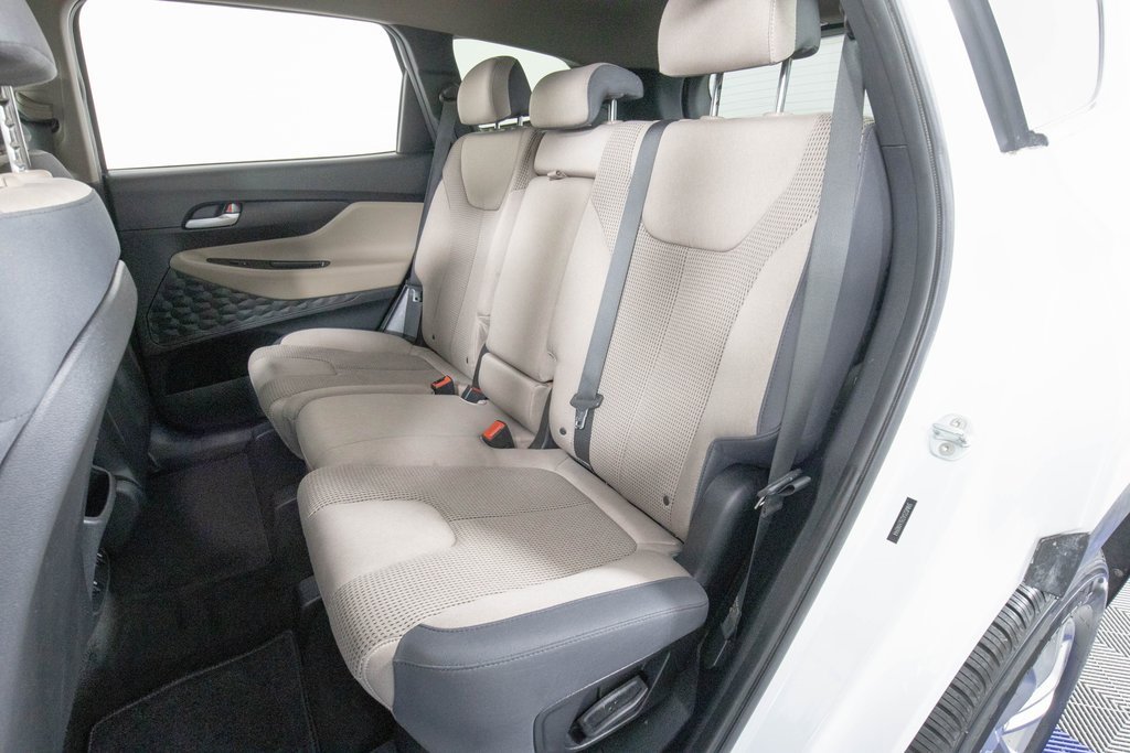 Used 2020 Hyundai Santa Fe SE image 13
