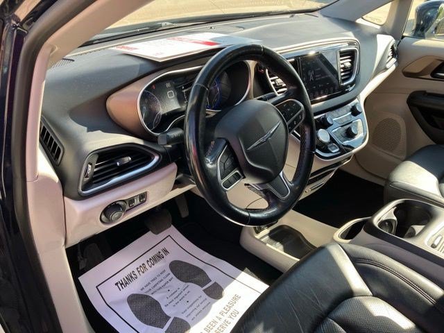 Certified 2019 Chrysler Pacifica Touring-L Plus w/ Advanced Safetytec Group FWD image 13