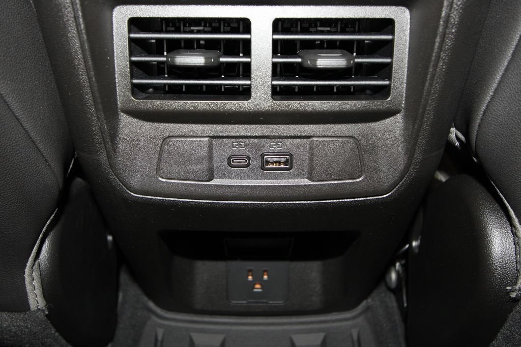 Used 2023 Chevrolet Colorado ZR2 w/ ZR2 Convenience Package III AWD/4WD image 28