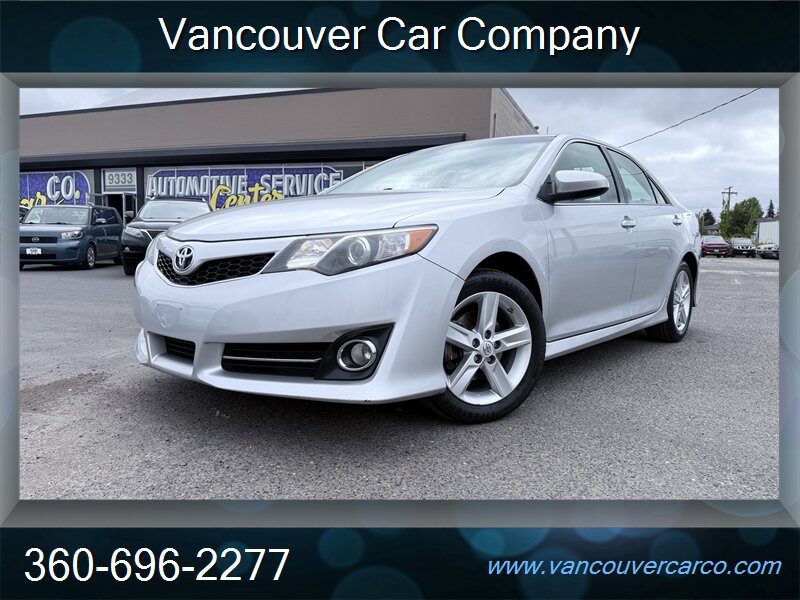 Used 2014 Toyota Camry SE FWD image 3