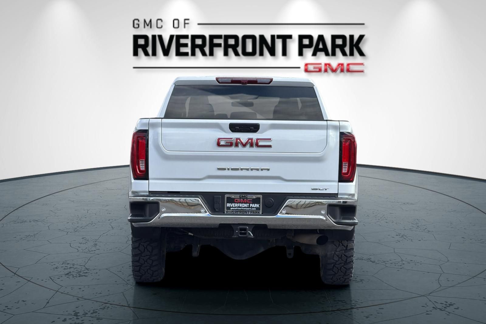 Used 2022 GMC Sierra 2500 SLT w/ Gooseneck/5TH Wheel Package image 4