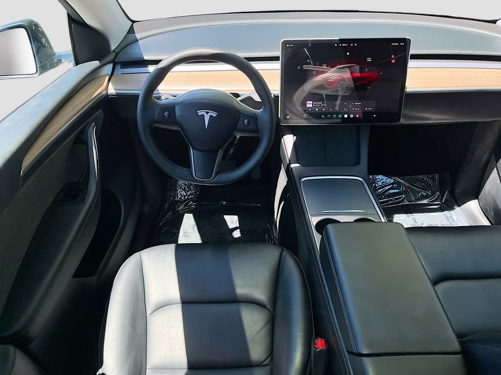Used 2025 Tesla Model Y Long Range AWD/4WD image 23