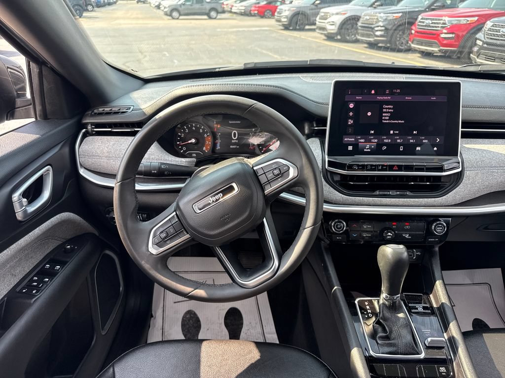 Used 2024 Jeep Compass Latitude AWD/4WD image 18