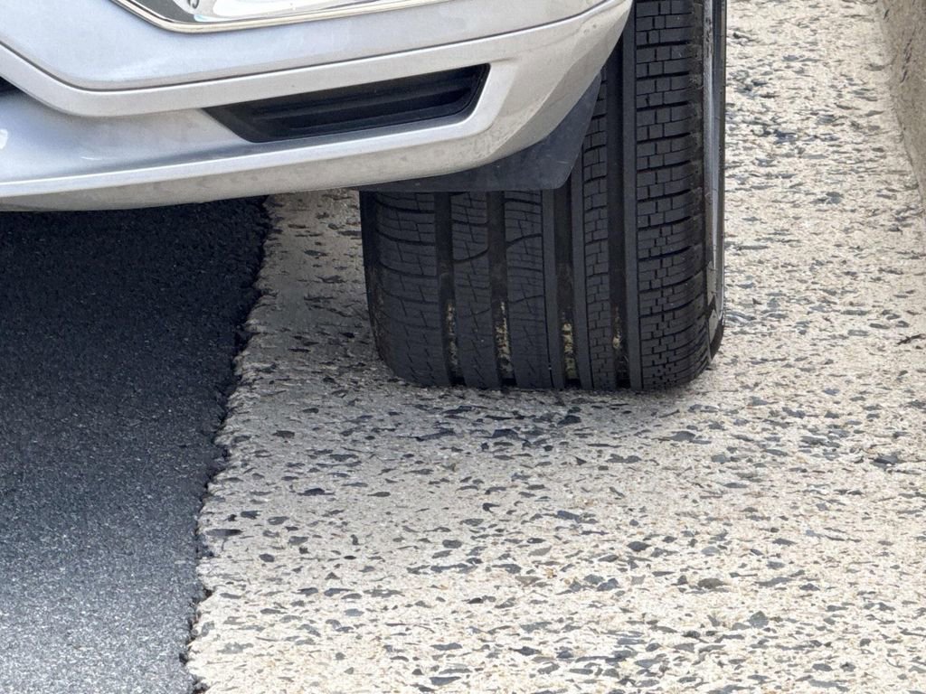 Used 2023 Volvo XC90 T8 Ultimate w/ Protection Package Premier image 15