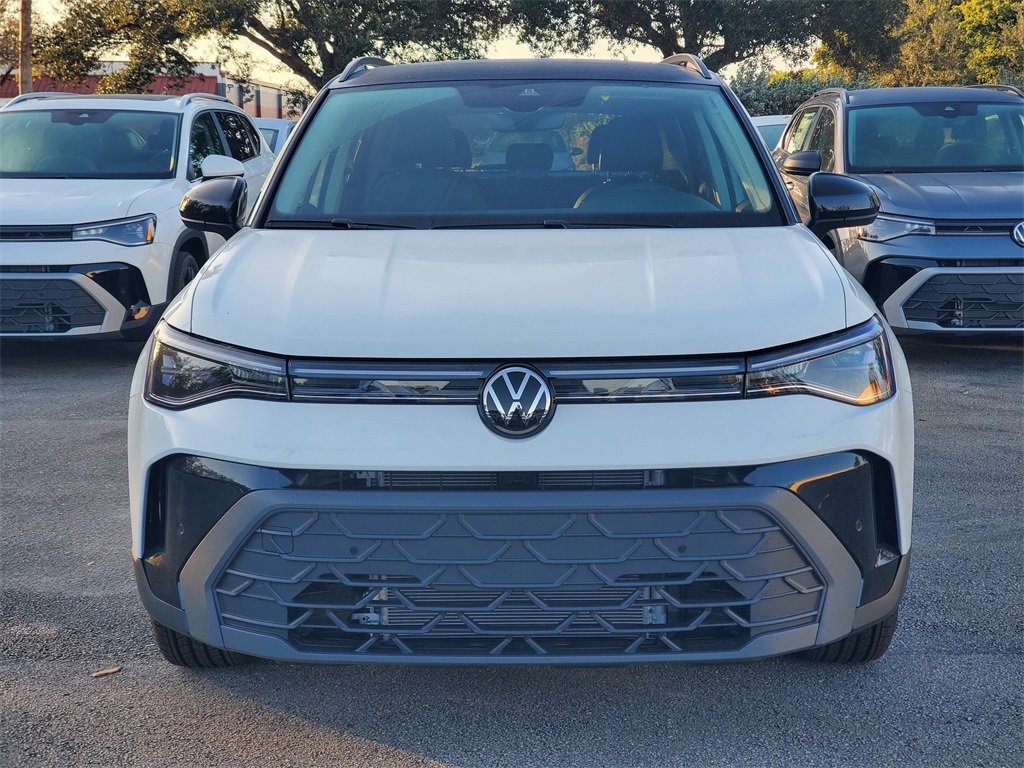 New 2025 Volkswagen Taos SE image 2