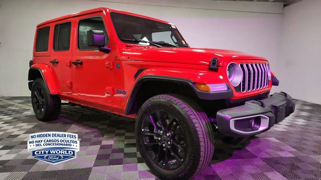 Used 2025 Jeep Wrangler Unlimited Sahara w/ Safety Group AWD/4WD image 2