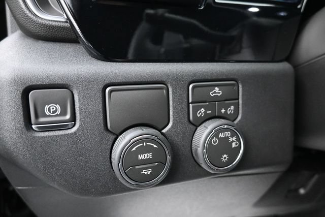 Used 2026 Chevrolet Silverado 1500 LT w/ Texas Edition Plus RWD image 18