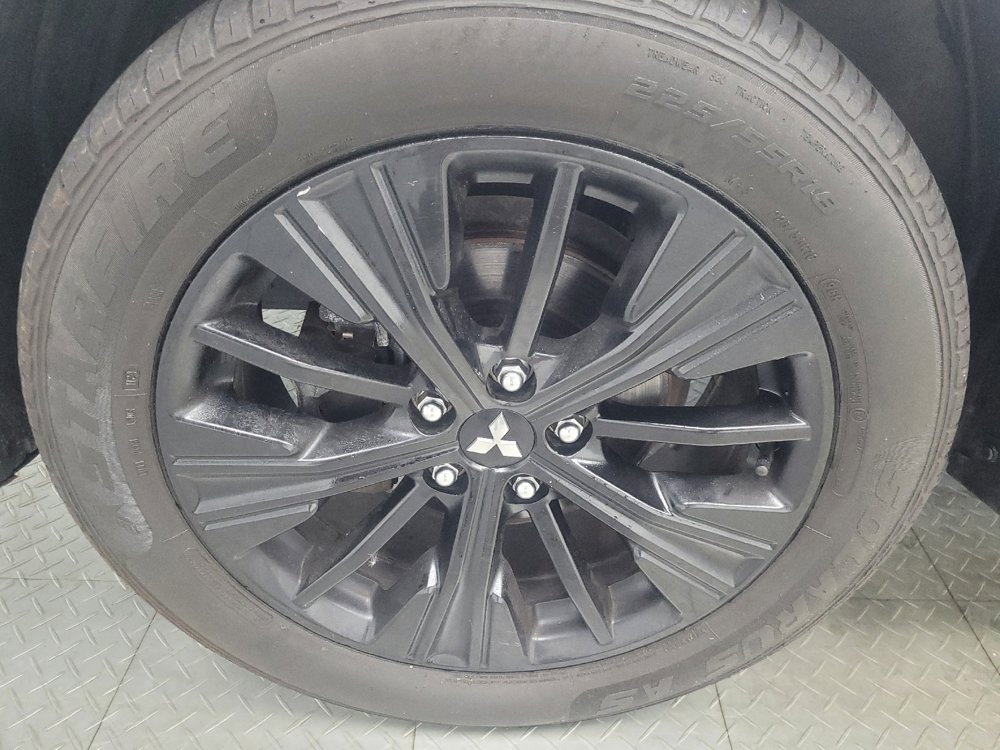 Used 2020 Mitsubishi Eclipse Cross AWD image 31