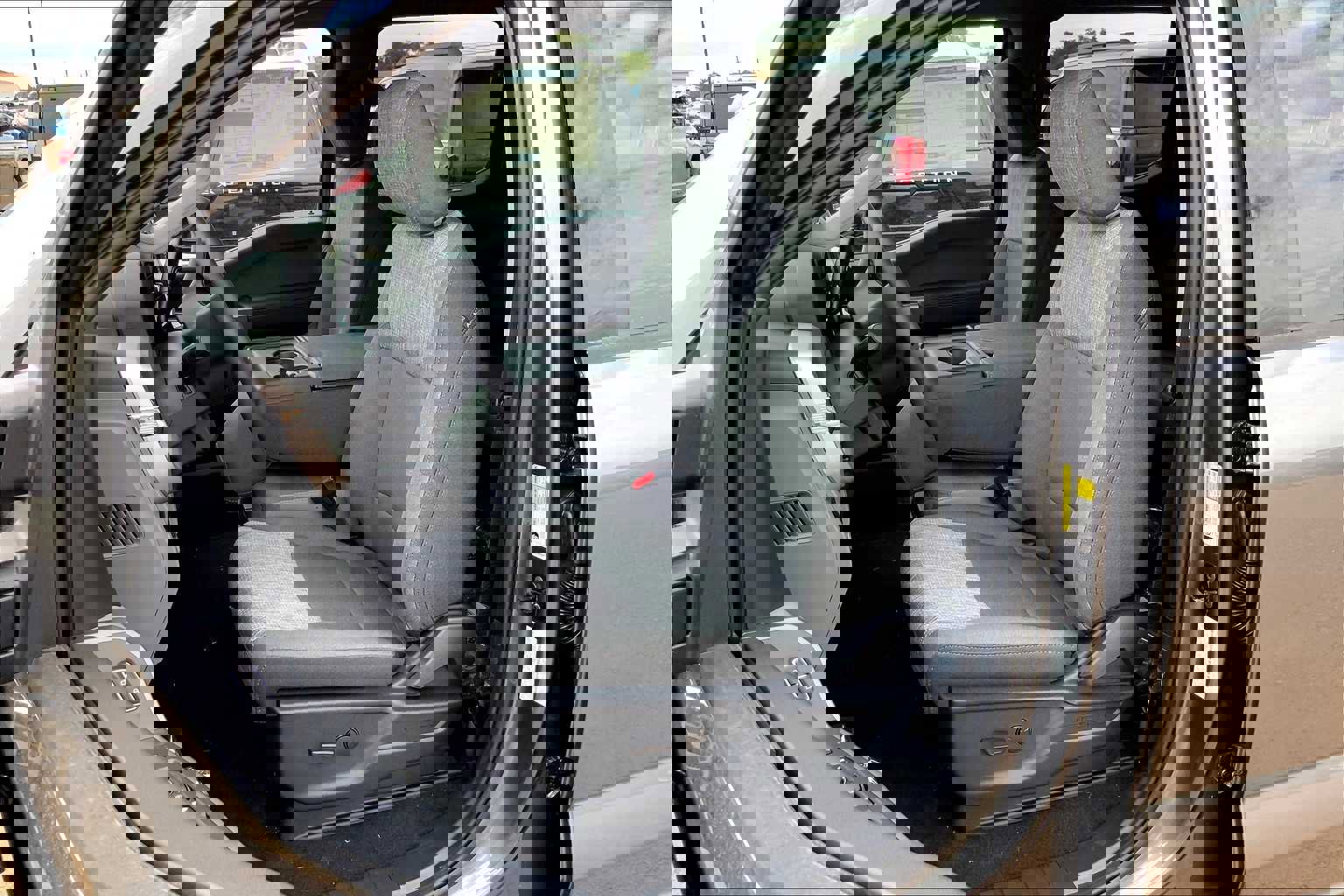 New 2026 Ford F250 XLT w/ FX4 Off-Road Package image 9