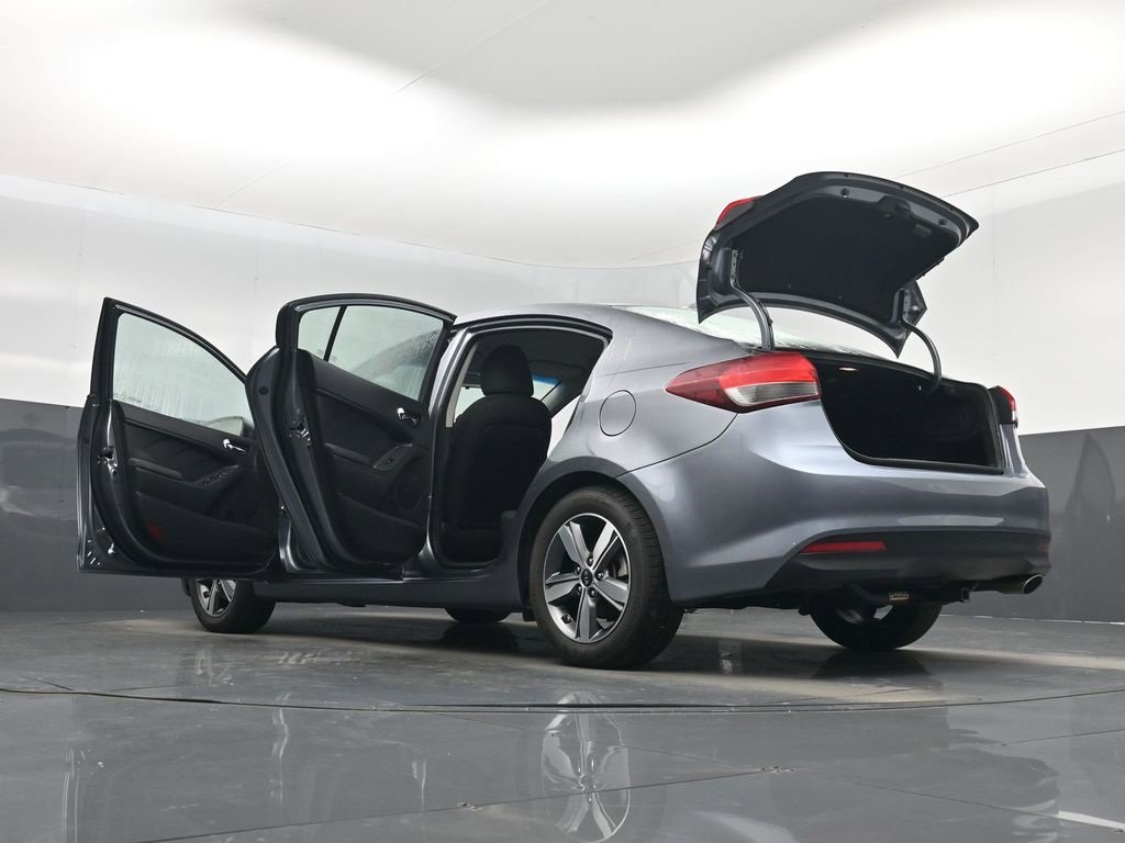 Used 2018 Kia Forte S image 59