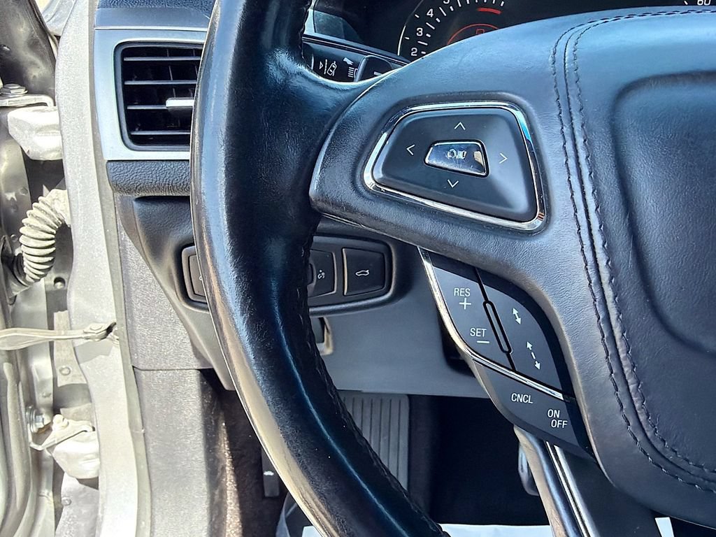 Used 2020 Lincoln MKZ FWD image 34