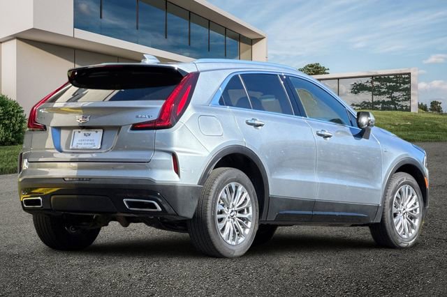 Certified 2024 Cadillac XT4 Premium Luxury image 4