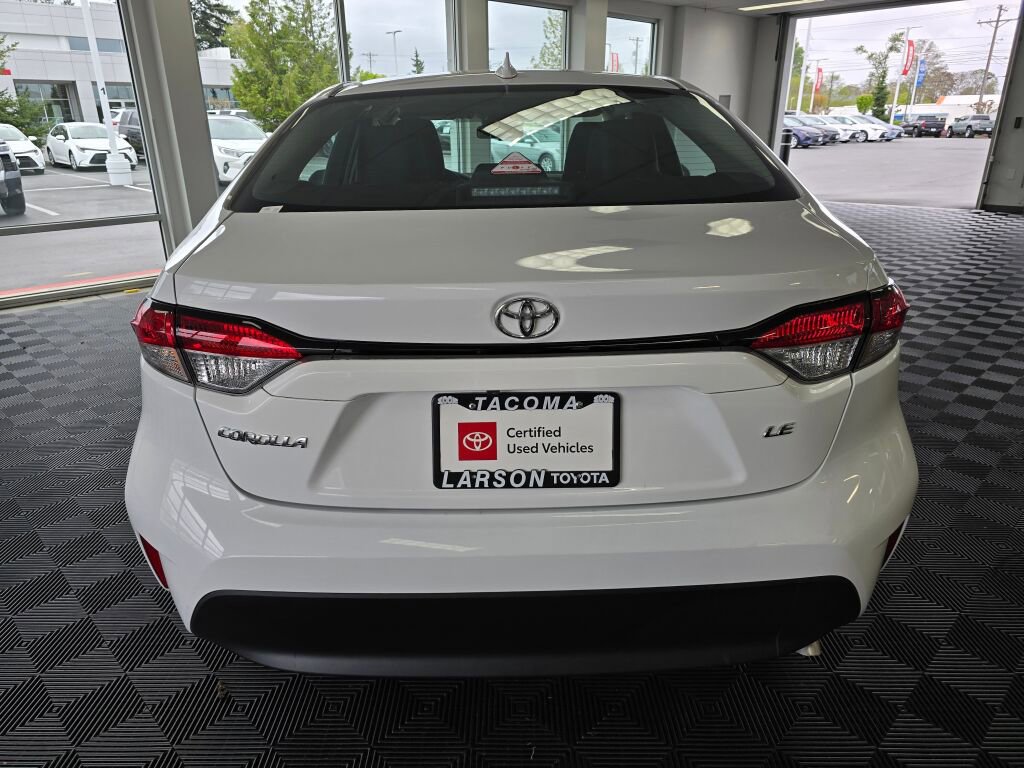 Used 2025 Toyota Corolla LE FWD image 4