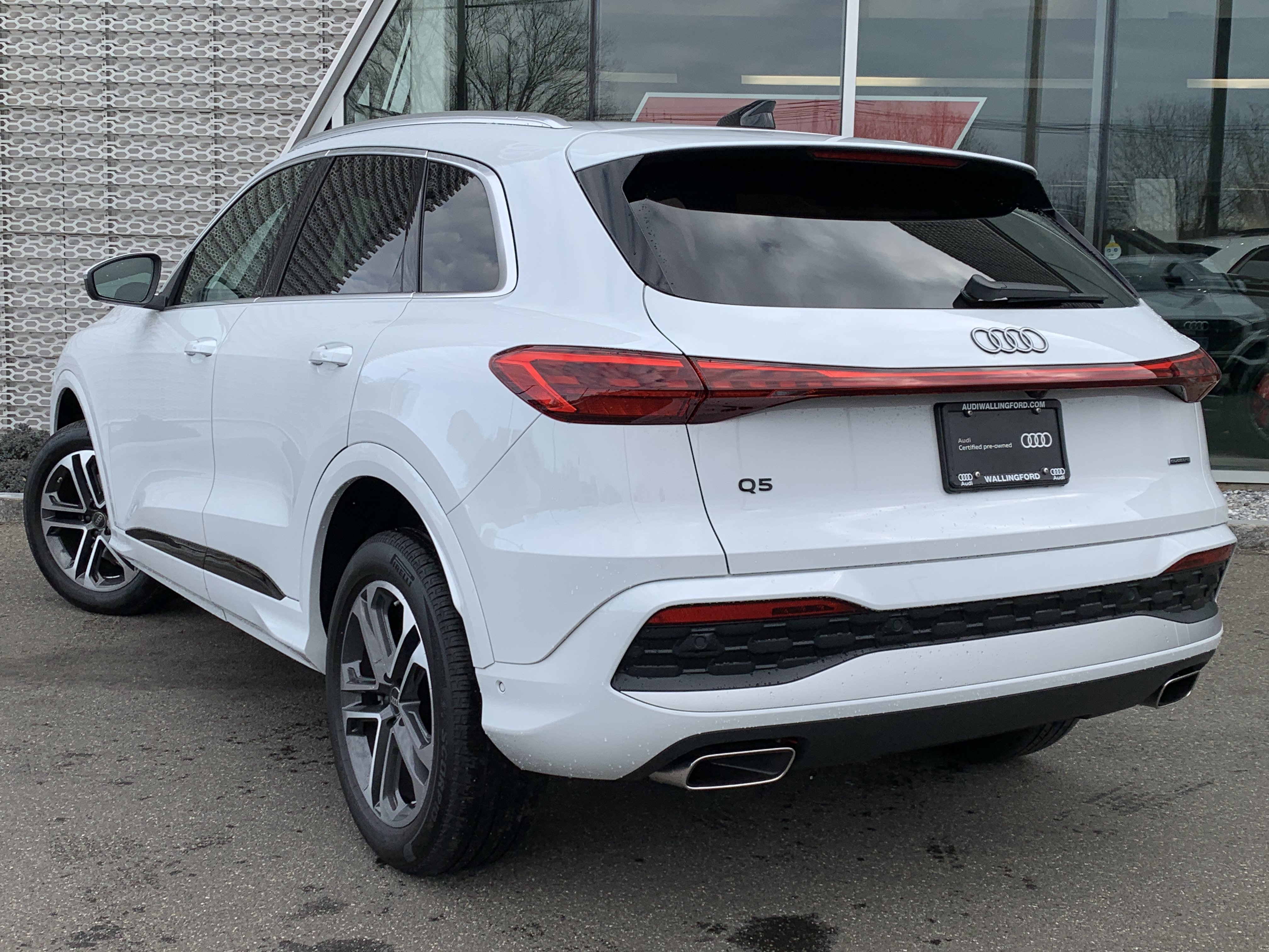 Certified 2025 Audi Q5 Premium w/ Premium Plus AWD/4WD image 3