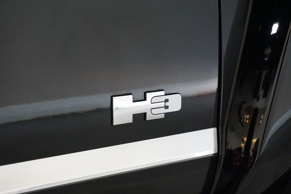 Used 2009 HUMMER H3 Alpha image 46