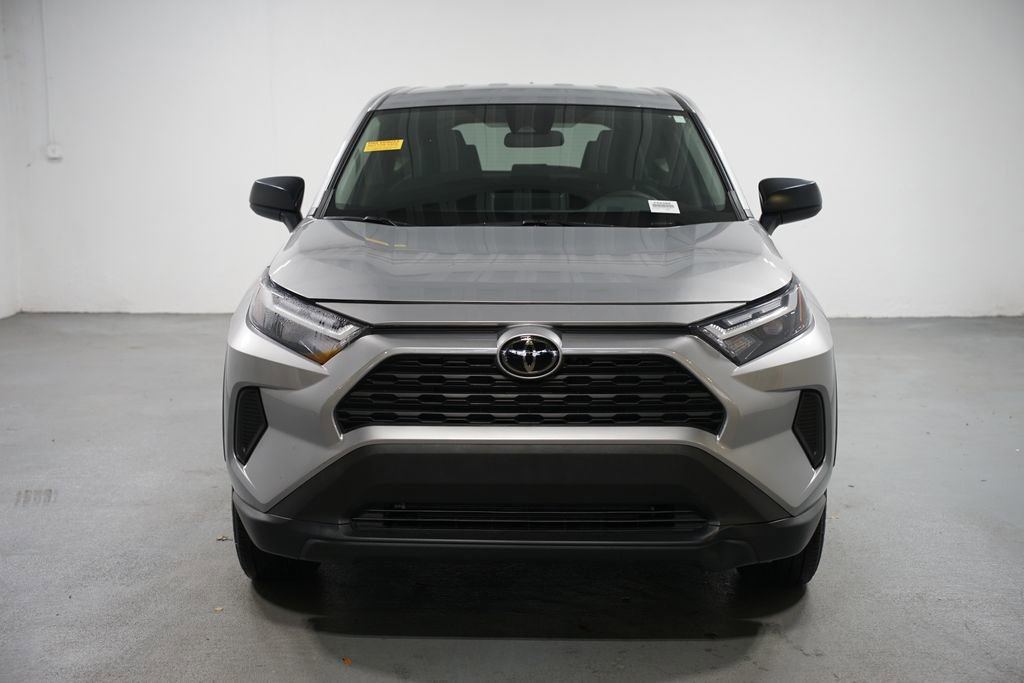 Used 2024 Toyota RAV4 LE image 2