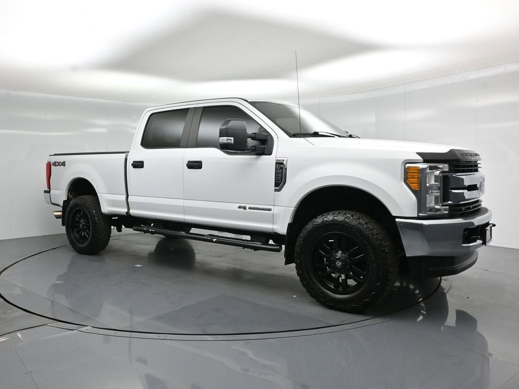 Used 2017 Ford F250 XL w/ STX Appearance Package AWD/4WD image 22