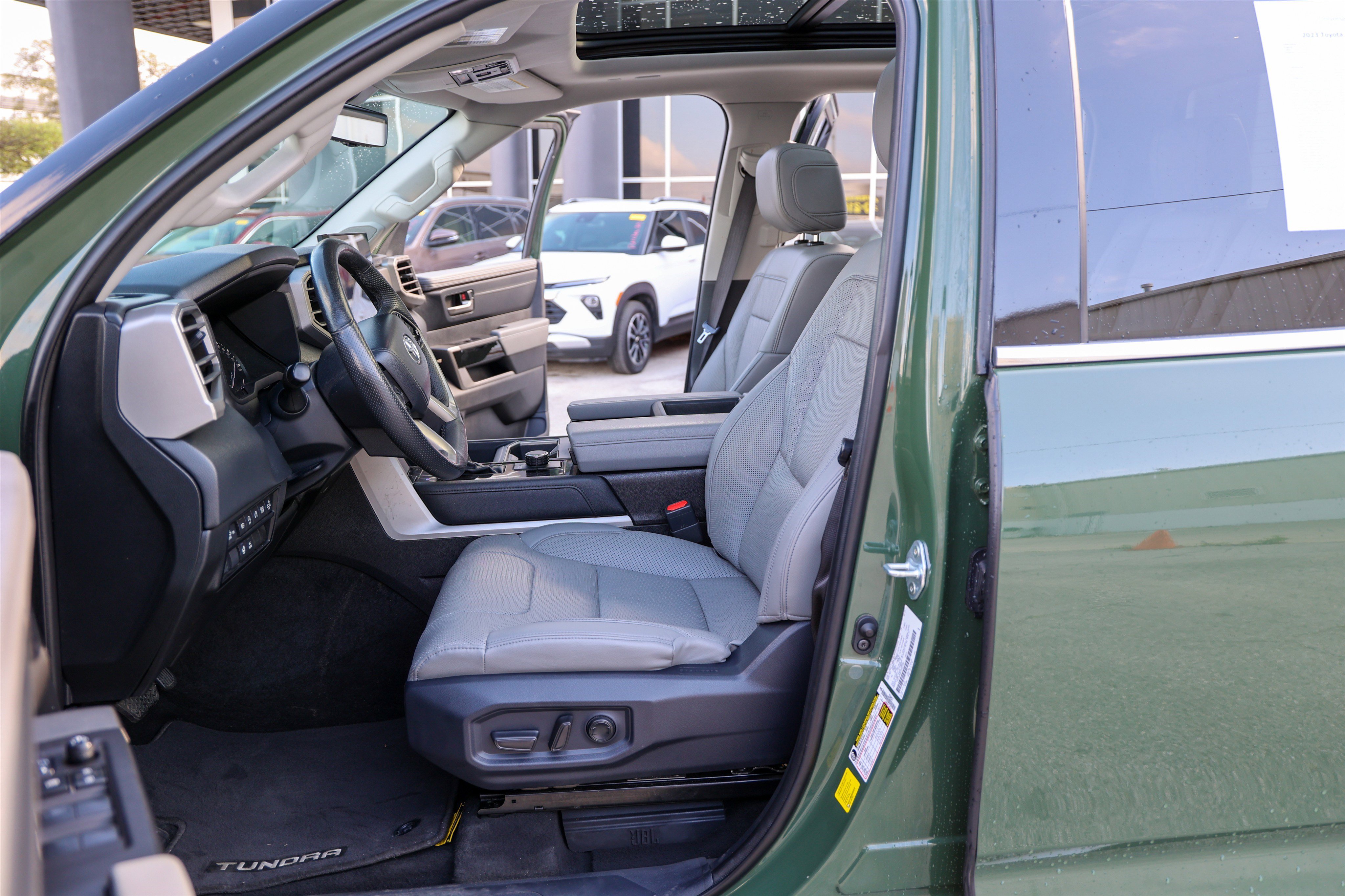 Used 2023 Toyota Tundra Limited image 44