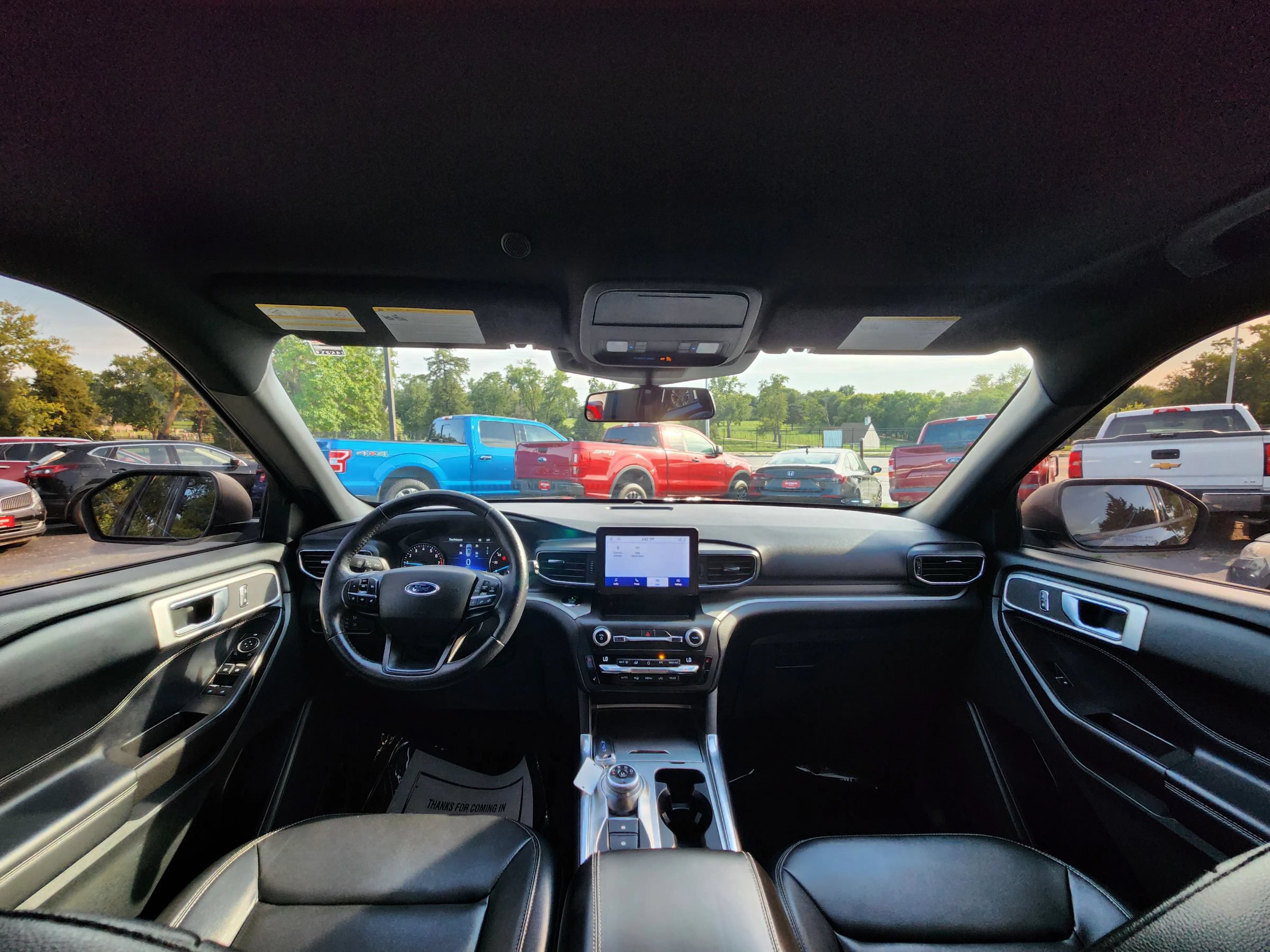 Used 2020 Ford Explorer XLT w/ Equipment Group 202A AWD/4WD image 9