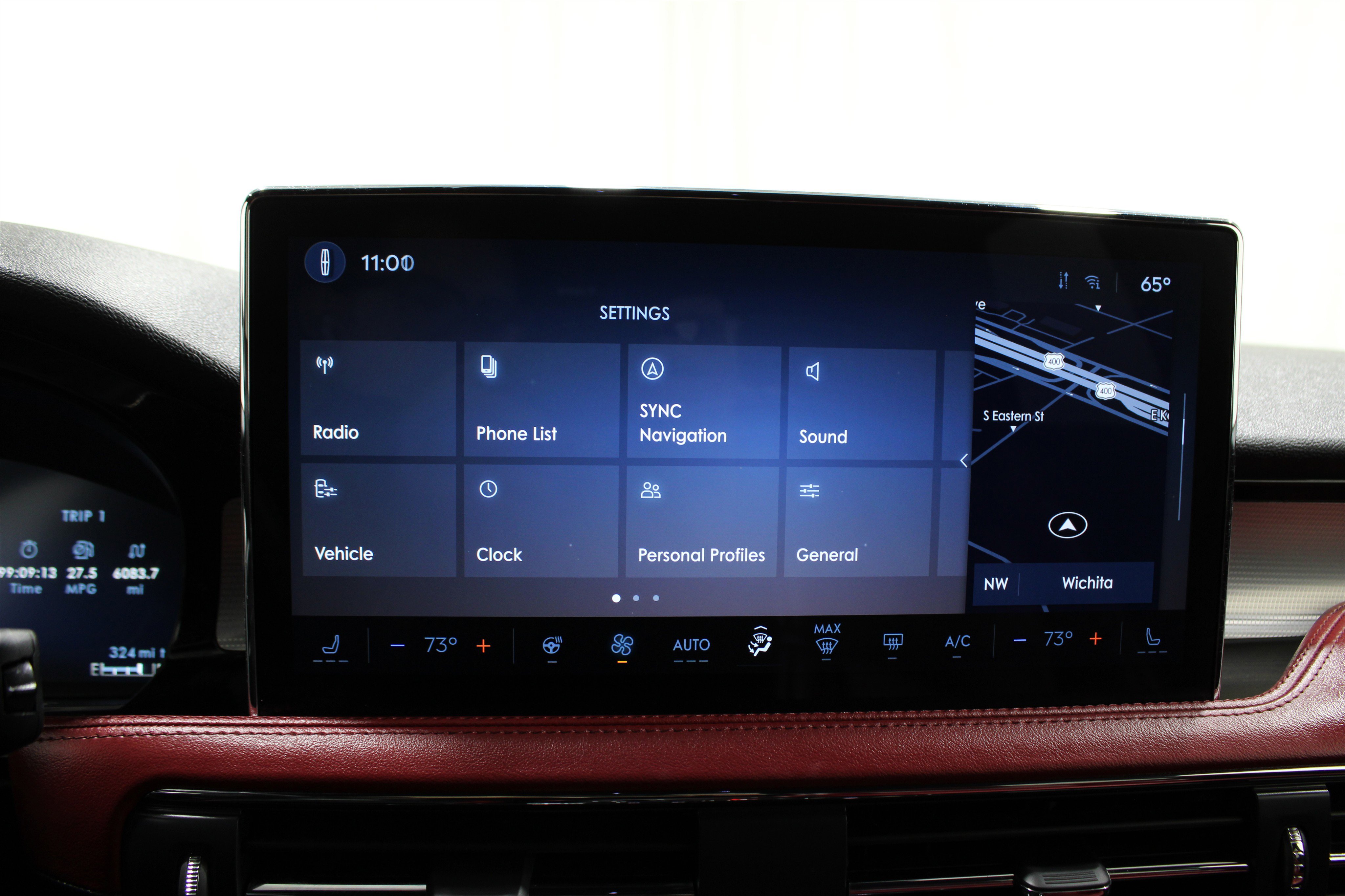 Certified 2023 Lincoln Corsair Reserve w/ Equipment Group 201A image 17