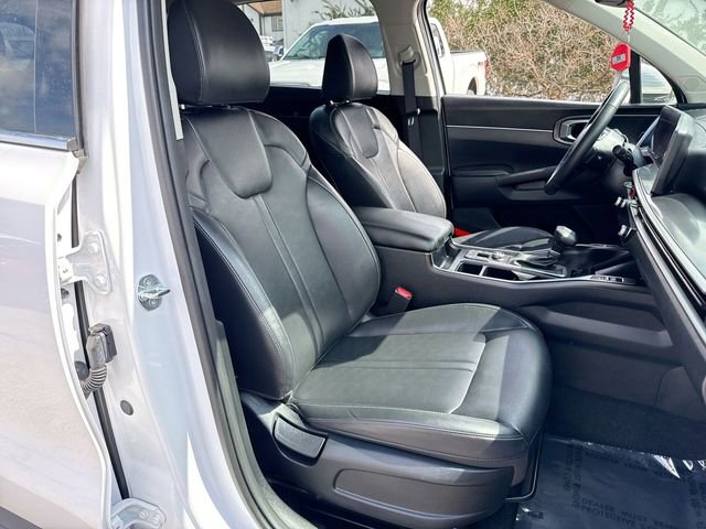 Used 2024 Kia Sorento S image 26