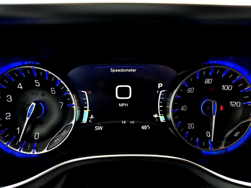 New 2026 Chrysler Pacifica Limited w/ Uconnect Theater Family Group image 21