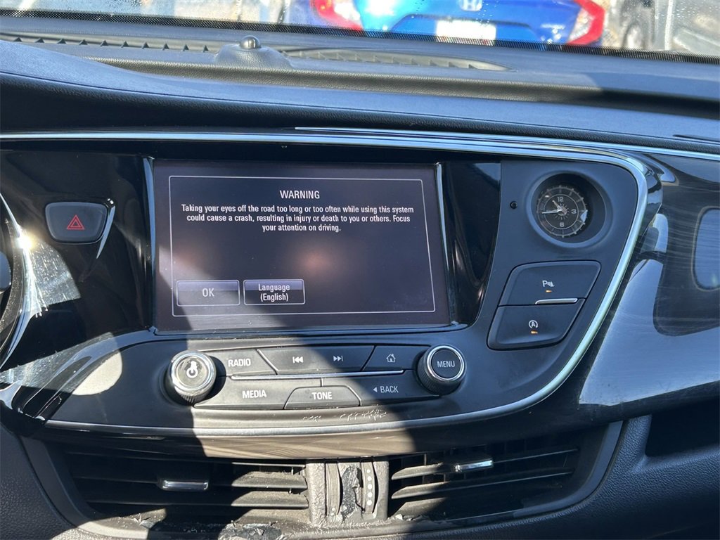 Used 2019 Buick Envision Essence image 18