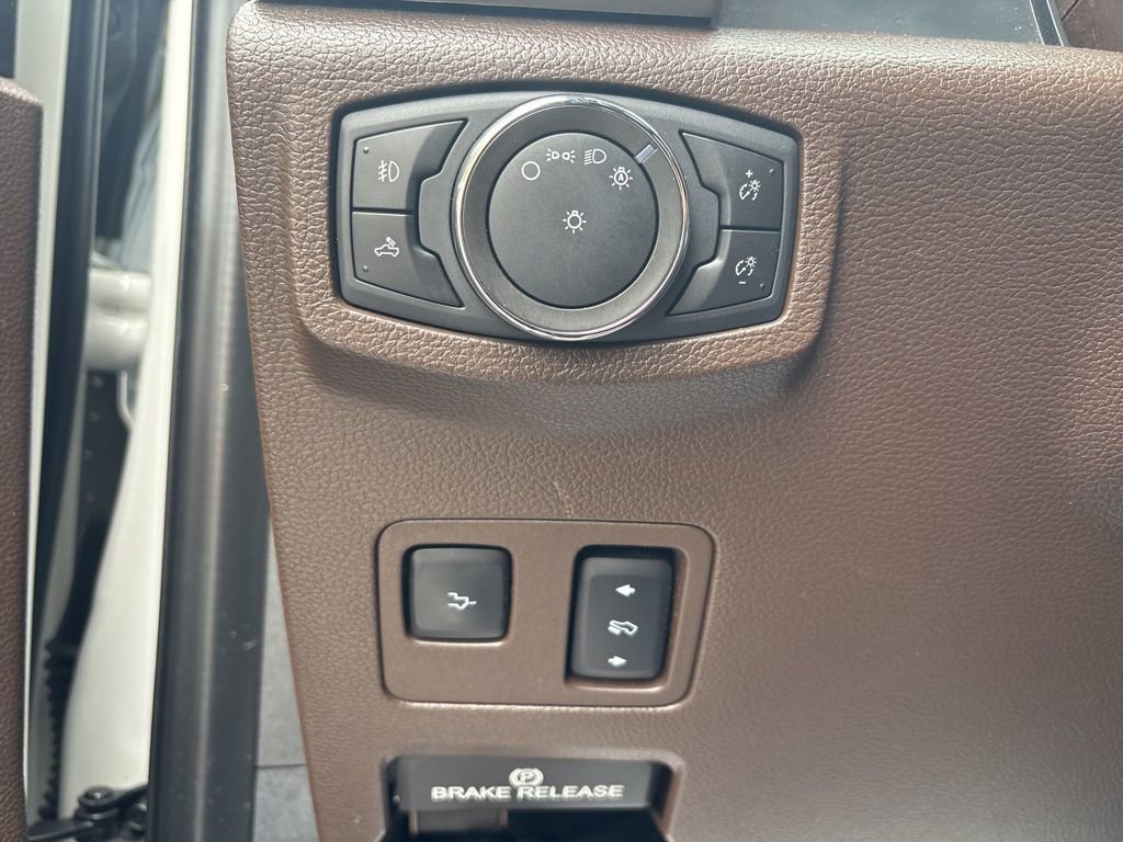 Used 2020 Ford F250 King Ranch w/ King Ranch Ultimate Package AWD/4WD image 28