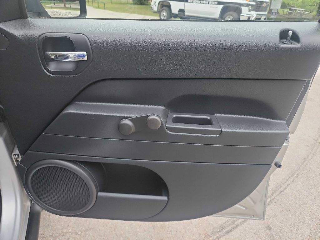 Used 2010 Jeep Patriot Sport w/ Tire & Wheel Group image 27