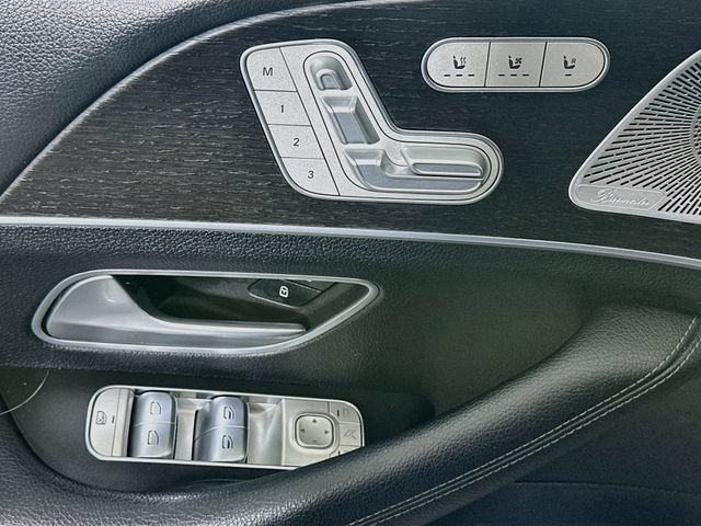 Used 2021 Mercedes-Benz GLS 580 4MATIC image 23