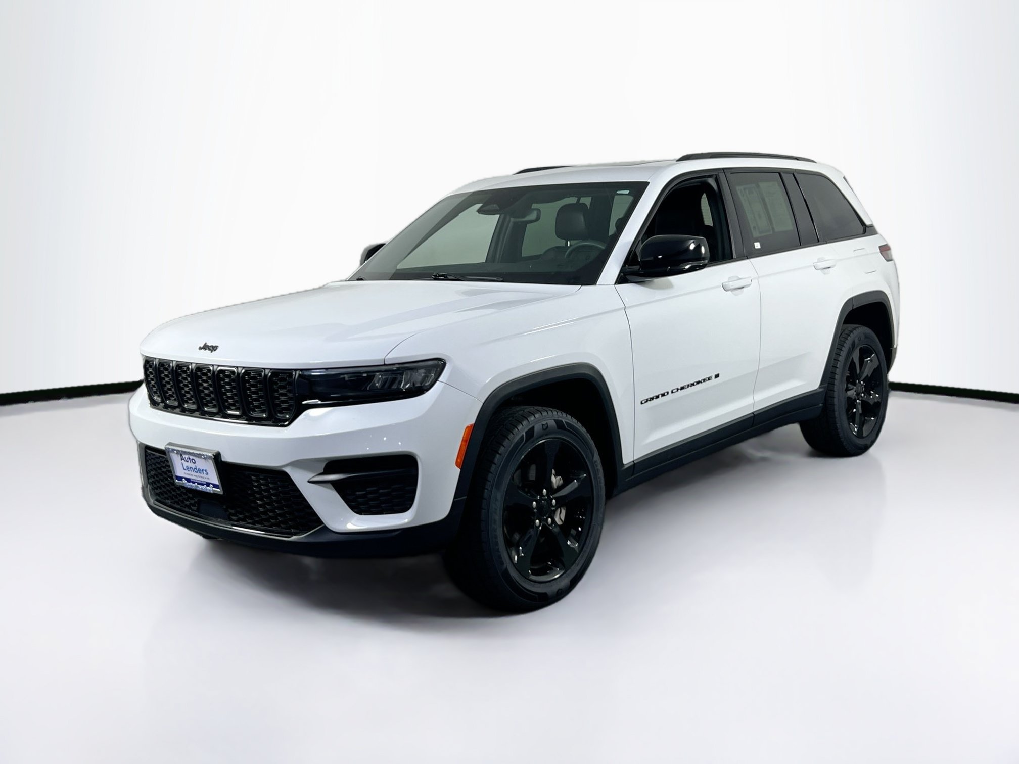 Used 2023 Jeep Grand Cherokee Altitude AWD/4WD video 1