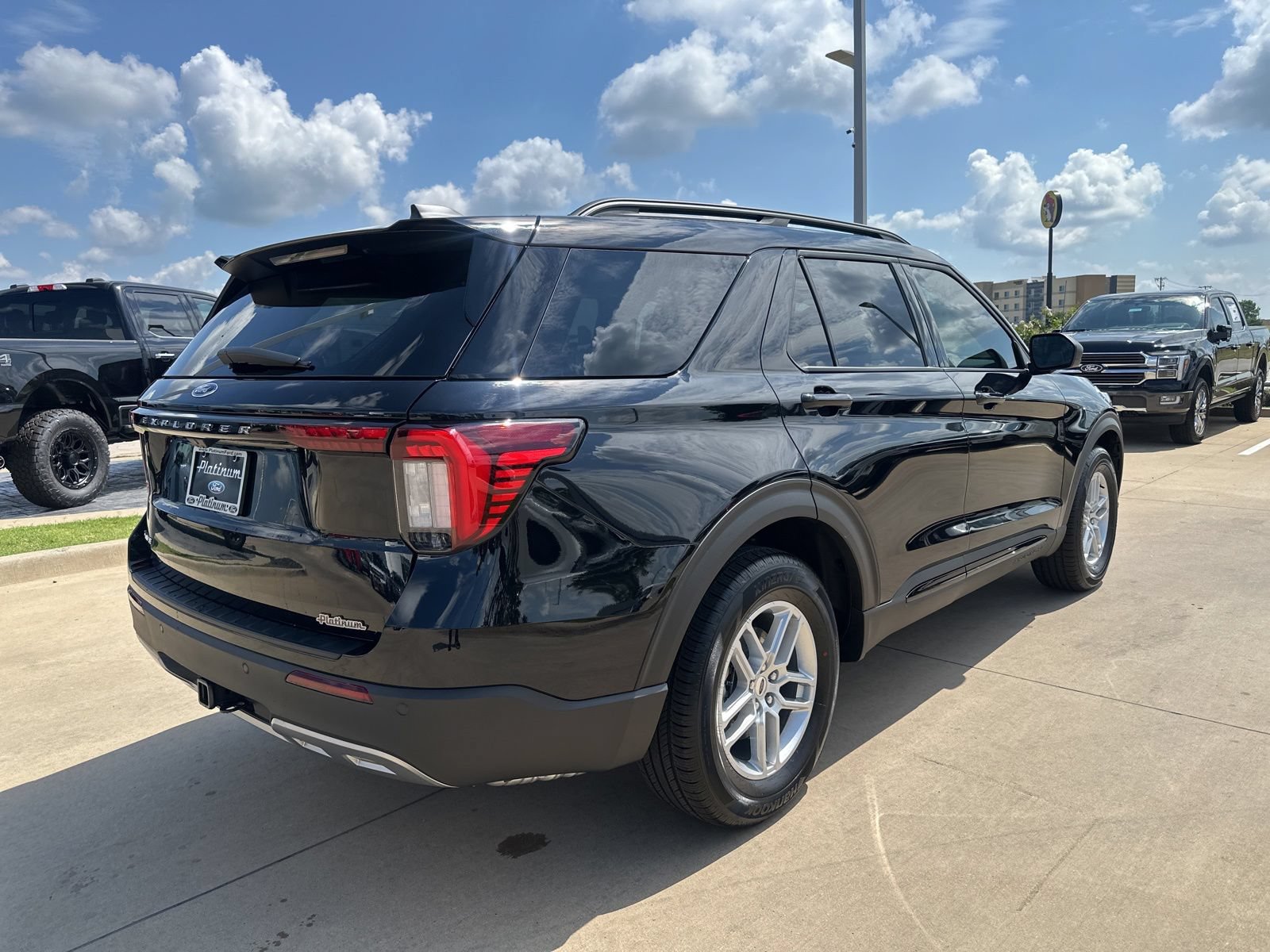 New 2026 Ford Explorer Active w/ Active Comfort Package RWD image 6