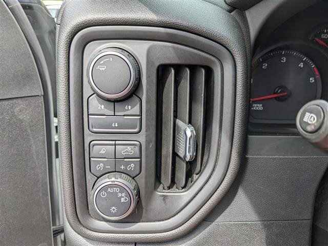 Used 2024 Chevrolet Silverado 2500 Custom w/ Custom Value Package image 16