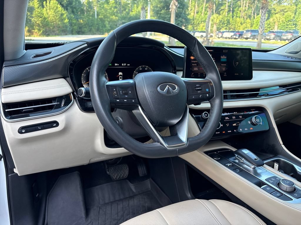 Certified 2023 INFINITI QX60 Luxe w/ Vision Package AWD/4WD image 8