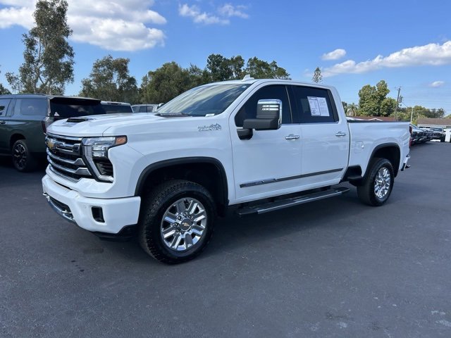 Certified 2024 Chevrolet Silverado 2500 High Country image 3