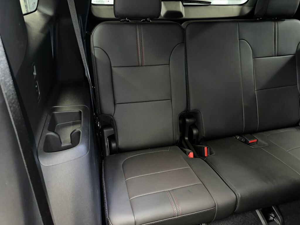 Certified 2023 Chevrolet Traverse RS w/ LPO, Floor Liner Package image 35