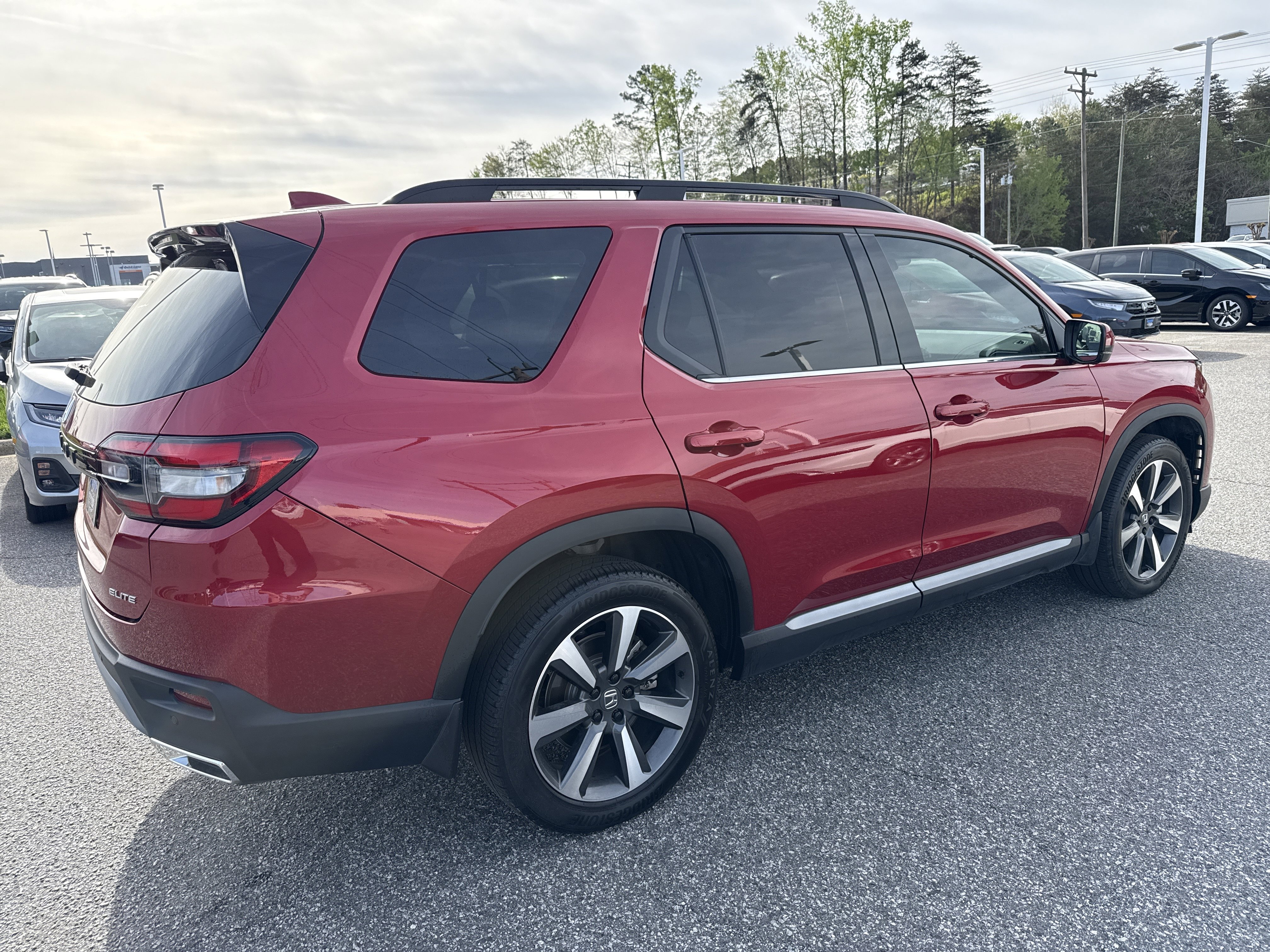 Certified 2024 Honda Pilot Elite image 10