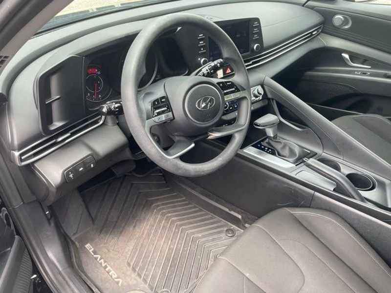 Used 2023 Hyundai Elantra SEL FWD image 21