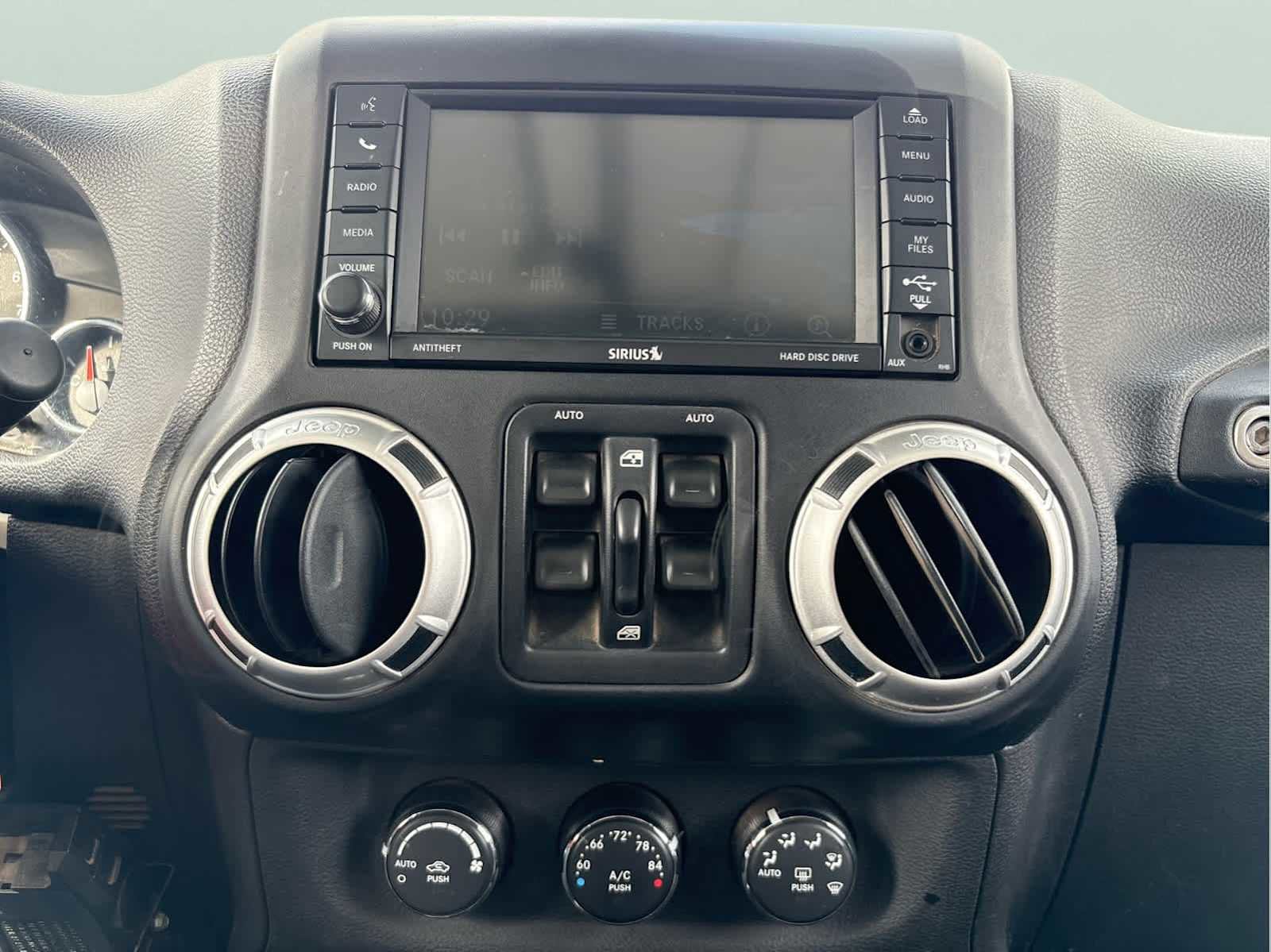 Used 2014 Jeep Wrangler Unlimited Rubicon w/ Connectivity Group image 37