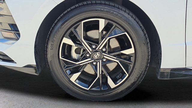Used 2025 Hyundai Sonata SEL FWD image 46