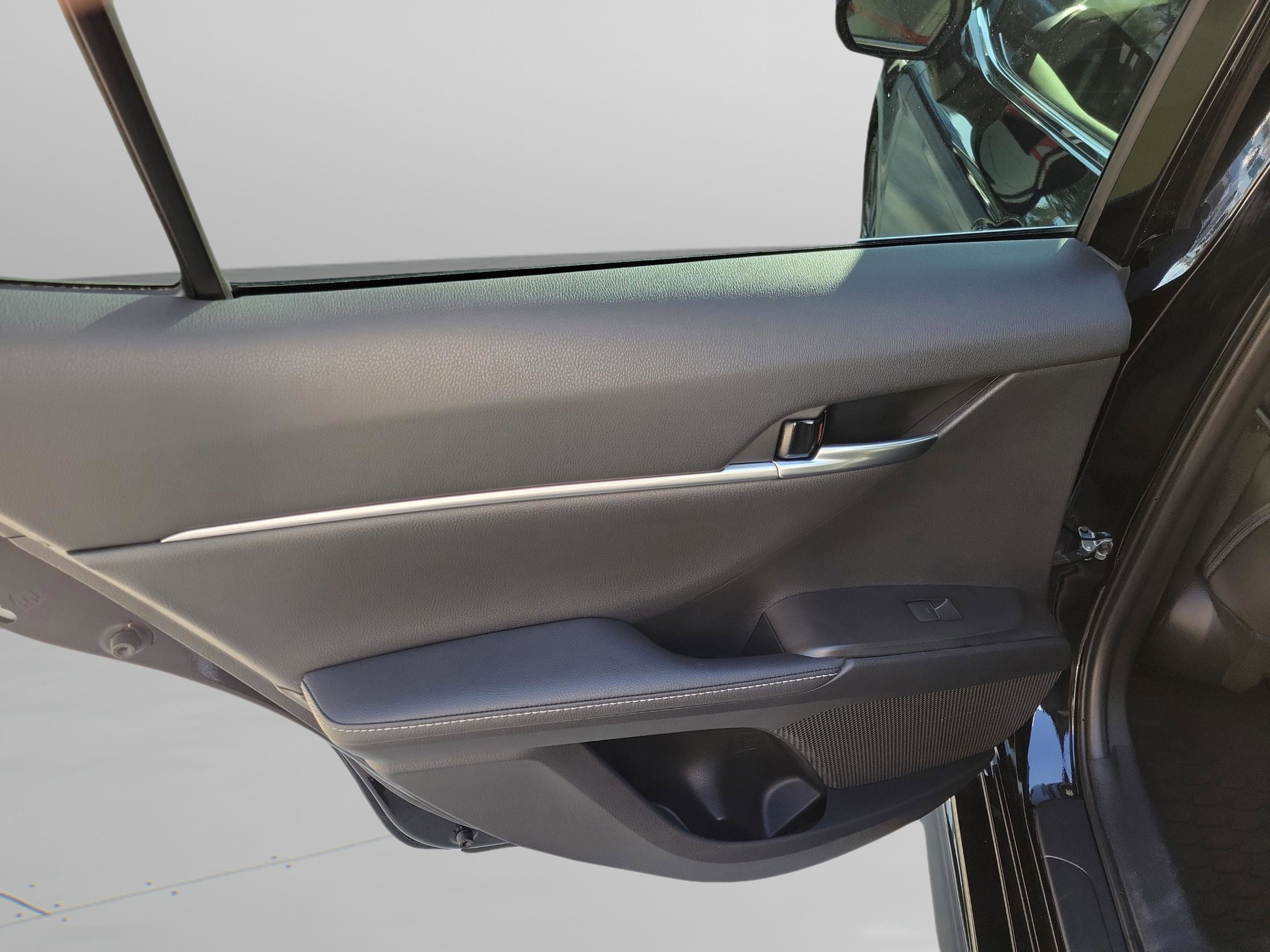 Certified 2023 Toyota Camry XSE FWD image 18