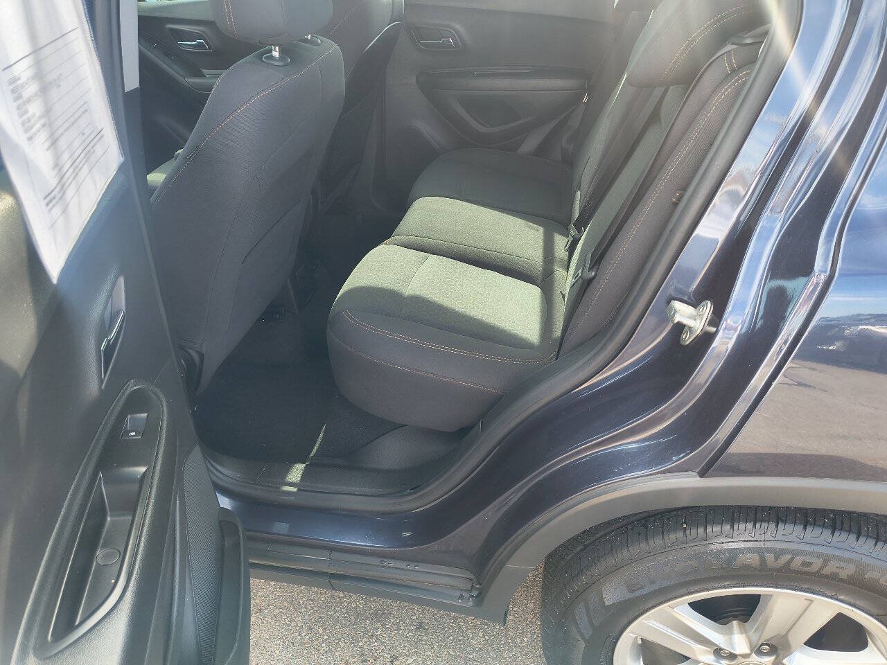 Used 2019 Chevrolet Trax LS FWD image 16