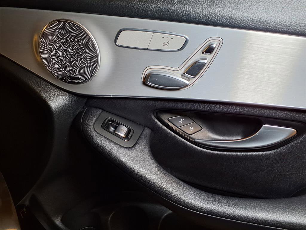 Used 2019 Mercedes-Benz GLC 350e 4MATIC image 27