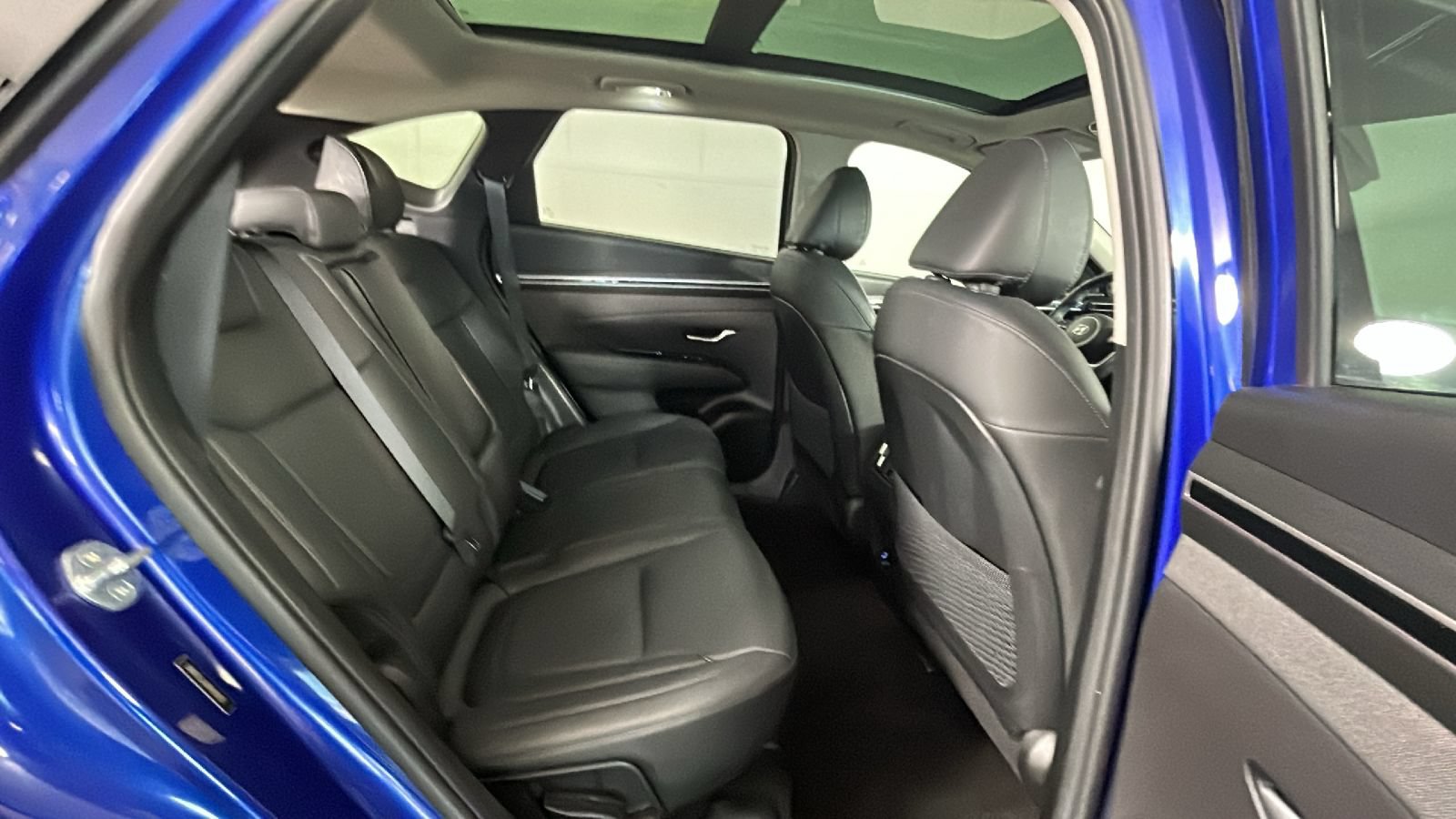 Used 2023 Hyundai Tucson Limited AWD/4WD image 34