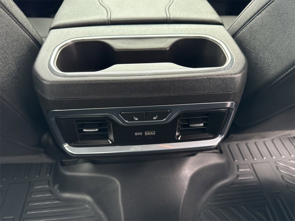 Used 2025 Chevrolet Silverado 2500 LTZ w/ Trail Boss Package image 39