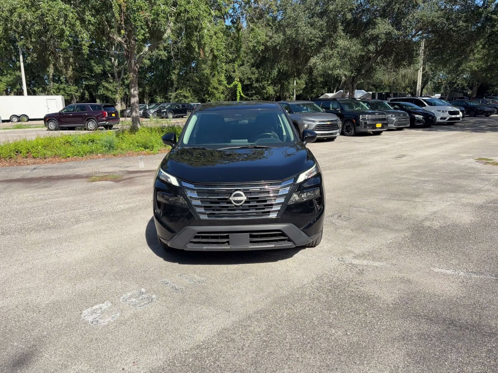 Used 2025 Nissan Rogue SV AWD/4WD image 4