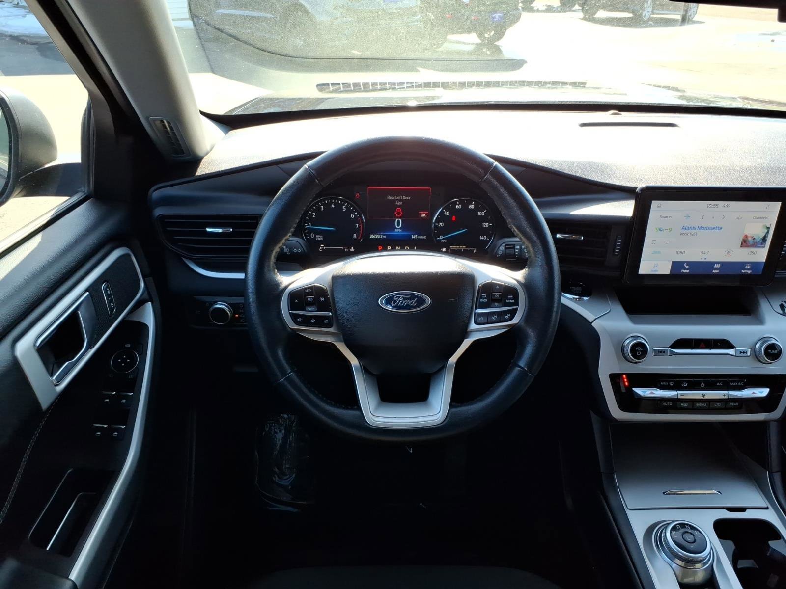 Used 2022 Ford Explorer XLT image 14